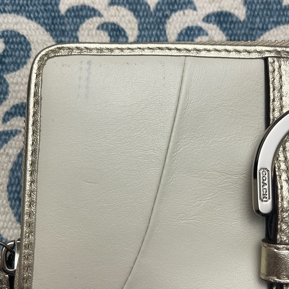 C o a c h  W a l l e t - Picture 3 of 7